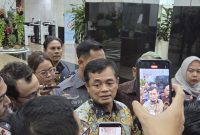 Direktur Jenderal Bea dan Cukai Djaka Budi Utama usai konferensi pers APBN KiTa di Jakarta, Jumat (23/5). Foto: Antara