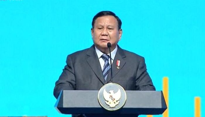 Pesan Prabowo untuk Mahasiswa: Jatuh Itu Wajar, Pejuang Harus Bangkit Lagi