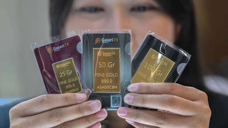 Harga emas Antam itu naik Rp 6.000 jika dibandingkan dengan harga yang dicetak pada Jumat (20/6) yang berada di level Rp 1.936.000 per gram.