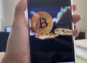 Harga Bitcoin (BTC) Merosot 1,73% Berada di Posisi U$D104.957 atau Setara Rp 1,71 Miliar