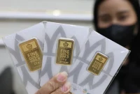 Harga emas di Pegadaian hari ini untuk jenis Antam dengan ukuran 0,5 gram stagnan dan dibanderol dengan harga Rp 1.031.000.
