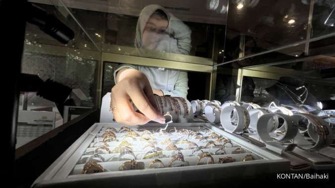 Pada perdagangan hari ini Rabu 18 Juni 2025 harga emas perhiasan dilaporkan stabil, baik pada harga jual maupun harga belinya.