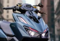 dunia roda dua kembali geger ketika beredar rumor dari sumber internal bahwa Honda tengah bersiap merilis model terbaru Honda Vario 160 Street Edition atau “Click 160 Street Edition”.