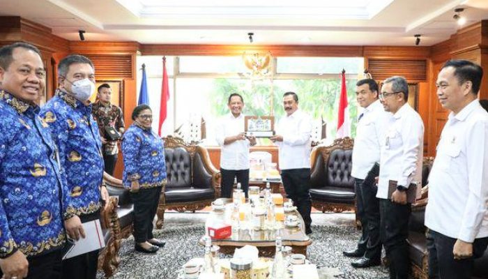 Pertemuan Dua Eks Jenderal Polri Bahas Pemindahan Lapas dan Sinergi Data Kependudukan