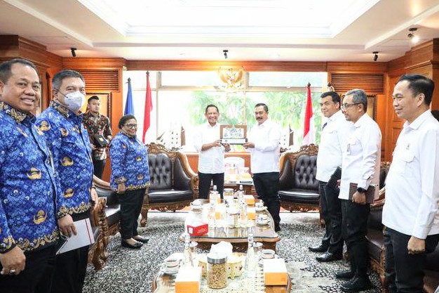 Mendagri Tito Karnavian menerima kunjungan Menteri Imigrasi dan Pemasyarakatan (Imipas) Agus Andrianto. Foto: Dok.Kemen Imipas