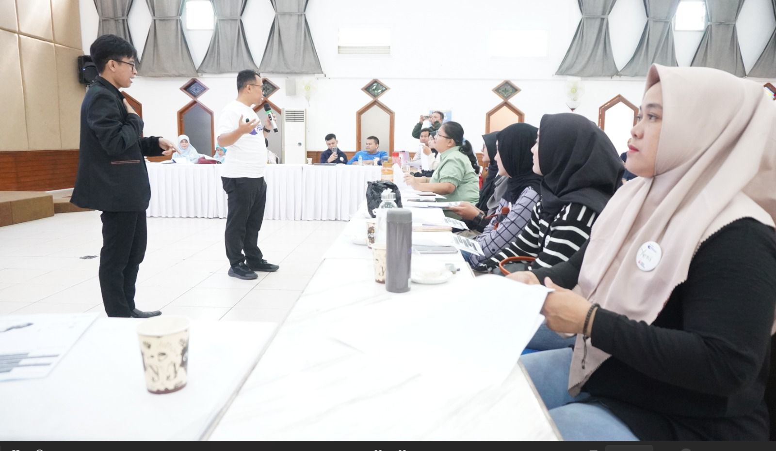 Melalui program ini, XLSMART bertekad membuka peluang yang lebih luas agar penyandang disabilitas tuli dan daksa mampu meraih kemandirian ekonomi, berdaya saing dalam kewirausahaan, dan mampu memanfaatkan kanal digital sebagai medium utama dalam pengembangan usahanya.