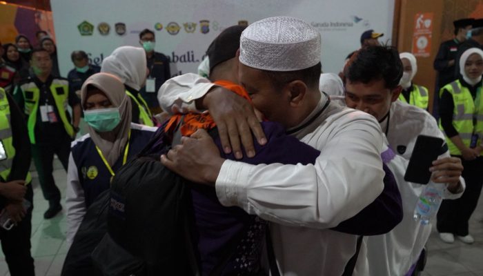 360 Jemaah Haji Kloter 7 Debarkasi Medan Tiba di Tanah Air, PPIH: Jaga Kemabruran Haji di Rumah