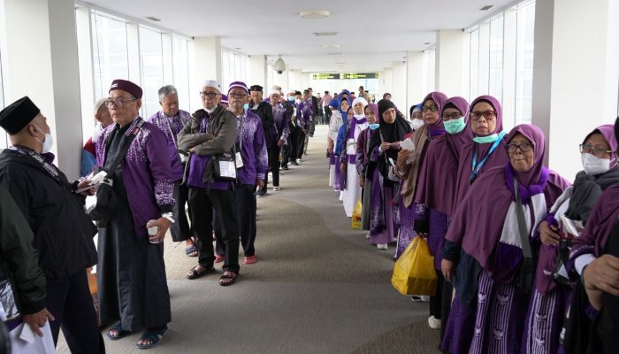 Ancaman Bom Paksa Pesawat Haji Mendarat di Kualanamu, PPIH Debarkasi Medan Dampingi 442 Jemaah JKS 12 Kembali ke Jakarta