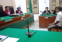 Mantan Direktur PDAM Tirtasari Binjai, Taufiq terdakwa kasus korupsi menjalani sidang vonis di Pengadilan Tipikor Medan, Senin (30/6) malam.