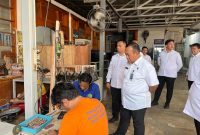 Inspektur Wilayah (Irwil) I Kemenimipas, Iwan Santoso melakukan kunjungan kerja ke Rutan Kelas I Medan, Kamis (19/6). Foto: Humas Rutan I Medan
