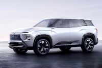 Mitsubishi Destinator meluncur dan jadi pesaing berat Innova Zenix
