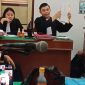 Jaksa bertanya kepada dua saksi yang dihadirkan dalam perkara pemalsuan merk.