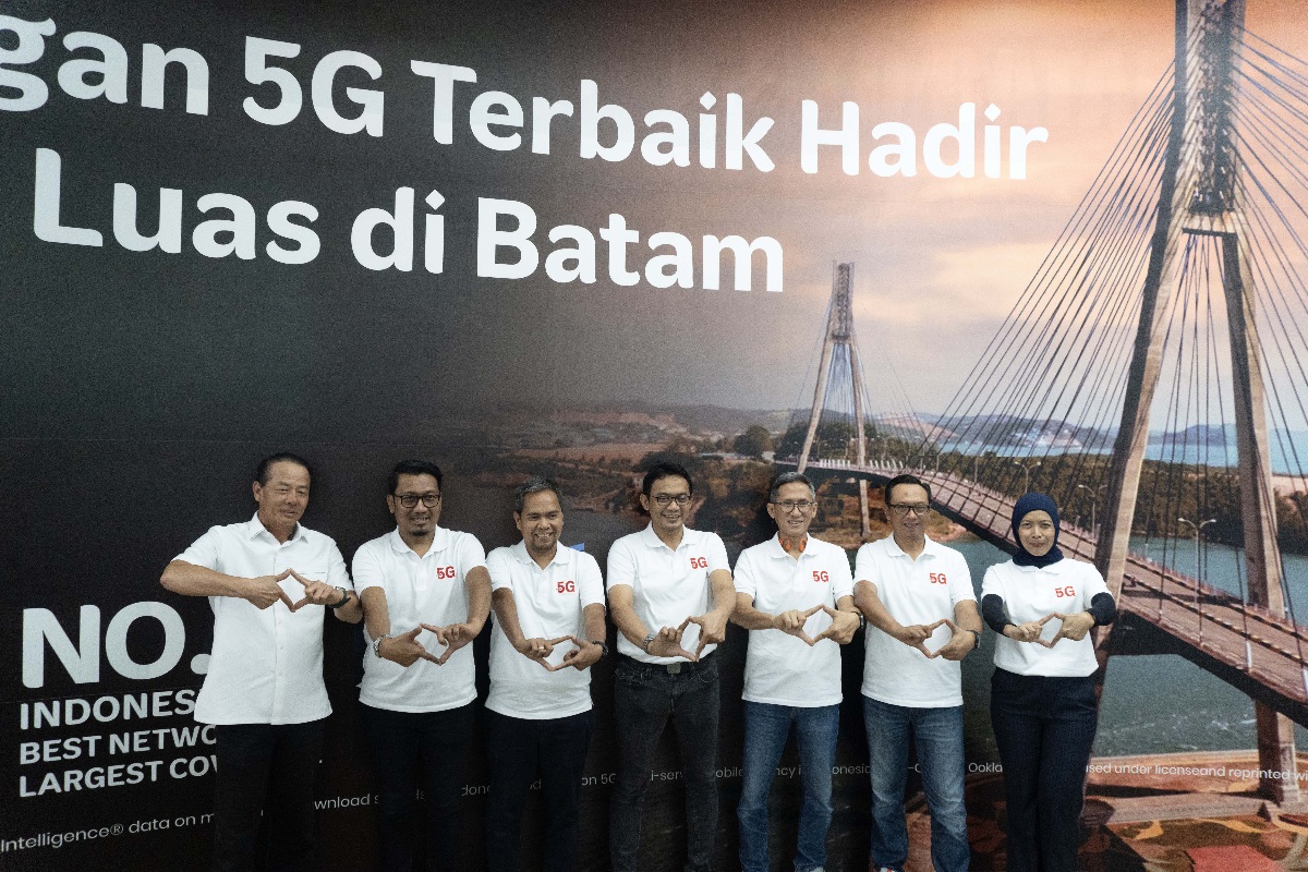 Dengan dukungan 112 BTS 5G Telkomsel di Kota Batam, pelanggan kini dapat menikmati konektivitas 5G contiguous tak terputus, mulai dari kawasan Harbour Bay, Nagoya, dan sekitarnya; Batam Center dan Engkuputri; hingga area Nongsa dan Bandar Udara Internasional Hang Nadim.