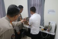 Polda Sumut membongkar pabrik liquid narkoba di sebuah apartamen mewah di kawasan Medan Barat. Foto: Humas Polda Sumut