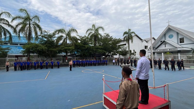 Rutan Kelas I Medan menggelar upacara kesadaran berbangsa dan bernegara di ikuti petugas dan warga binaan, Rabu (18/6).
