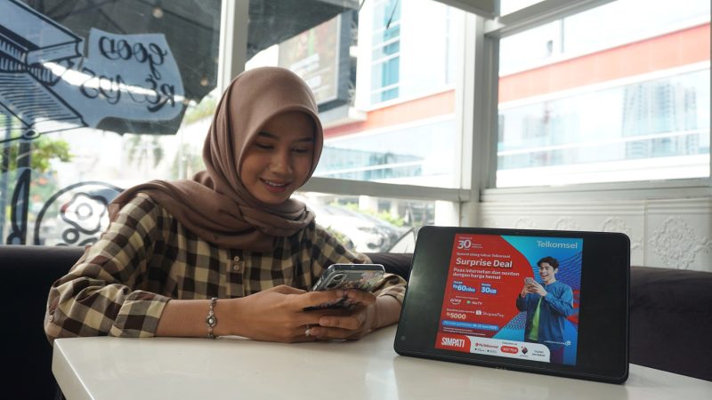 Dalam memeriahkan momen ulang tahun ke-30, Telkomsel kembali menghadirkan promo spesial “Surprise Deal” bagi para pelanggan setia. Melalui penawaran ini, pelanggan dapat menikmati kuota internet 30GB hanya dengan Rp60 ribu, sekaligus mendapatkan bebas akses Prime Video dan WeTV tanpa biaya langganan.