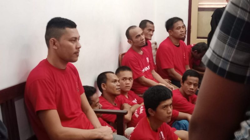 Mansyuri terdakwa kurir ekstasi menjalani sidang tuntutan di PN Medan, Kamis (19/6).
