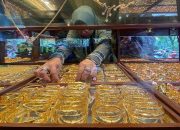Harga Emas Perhiasan 24 karat Stabil dan Cenderung Fluktuatif di Perdagangan Sabtu 7 Juni 2025