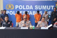 Kapolrestabes Medan, Kombes Pol Gidion Arif Setyawan memaparkan pengungkapan kasus narkotika jaringan internasional, Jumat (27/6).