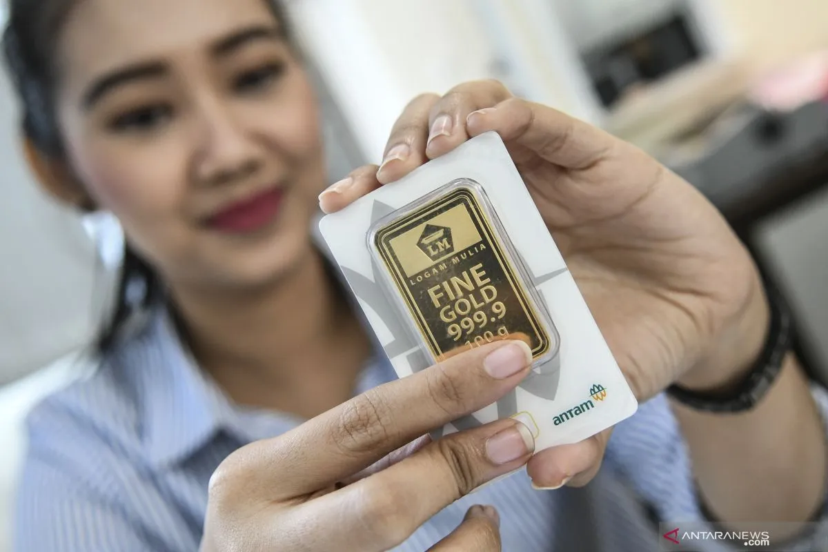 Harga emas di Pegadaian hari ini untuk jenis Antam dengan ukuran 0,5 gram naik dan dibanderol dengan harga Rp 1.049.000.