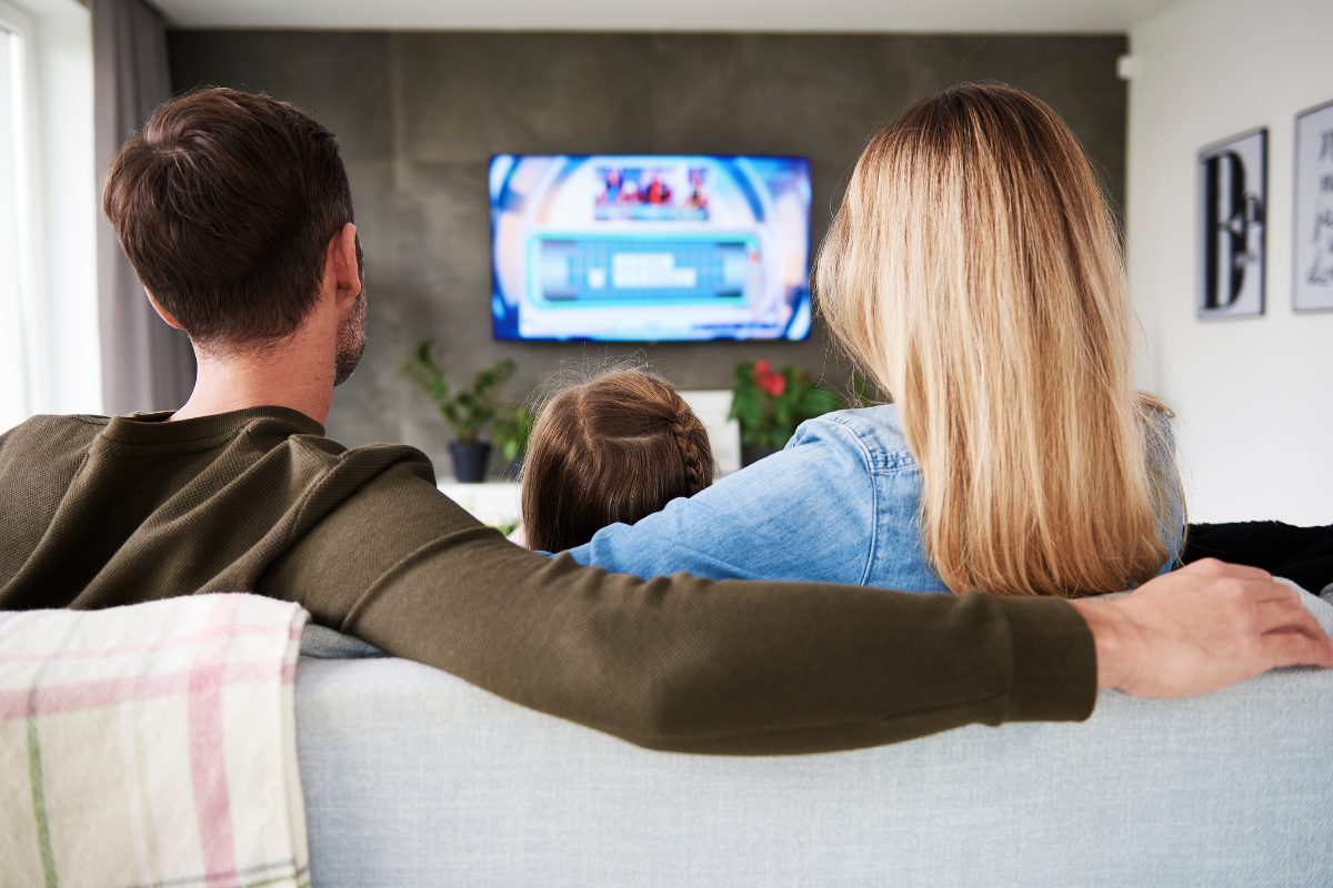 Jadwal Acara TV Trans TV hari ini, 28 Juni 2025: Film Spider-Man: Homecoming dan Great White yang paling dinantikan oleh pemirsa di tanah air saat libur weekend.