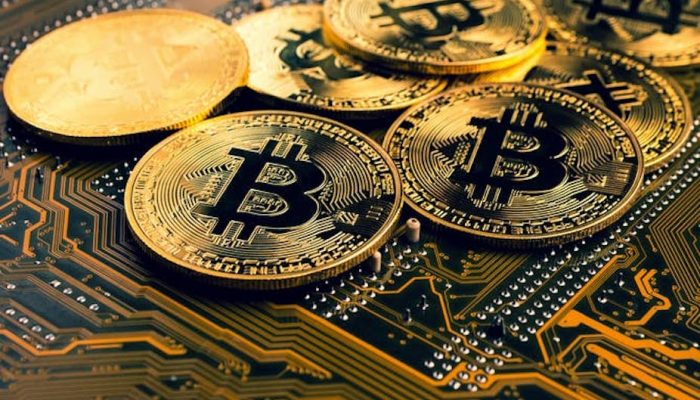 Harga Bitcoin Hari Ini Merosot Usai Mencatat Rekor Tertinggi Baru di Level US$ 111.900
