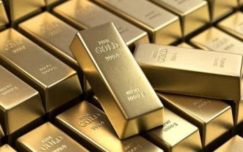 harga emas spot naik di mana harga emas untuk pengiriman Agustus 2025 di Commodity Exchange ada di US$ 3.351,70 per ons troi, naik 0,26% dari sehari sebelumnya yang ada di US$ 3.343,10 per ons troi.