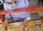Harga Emas Perhiasan Hari Ini, Selasa 17 Juni 2025 Turun Serempak: Emas 24 Karat Turun Rp12.000