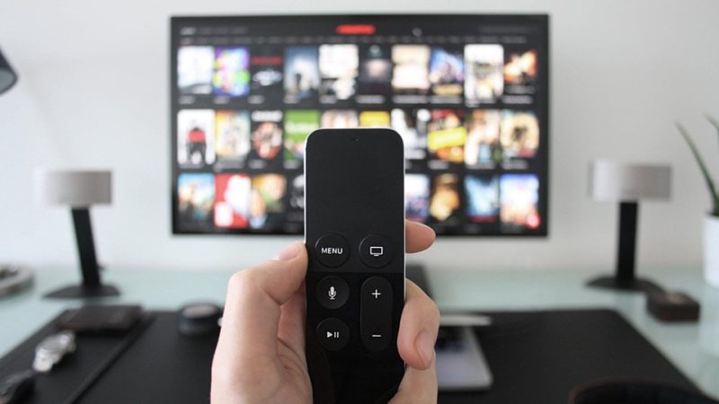 Jadwal Acara Trans TV hari ini, 25 Juni 2025: Bioskop Trans TV Tayangkan Film Universal Soldier dan Navy Seals vs Zombies paling dinantikan oleh pemirsa di tanah air.