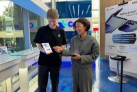 PT XLSMART Telecom Sejahtera Tbk (XLSMART) berkolaborasi dengan Samsung Electronics Indonesia, kembali menghadirkan bundling eksklusif untuk produk flagship terbaru, Samsung Galaxy Z Fold7 dan Z Flip7.