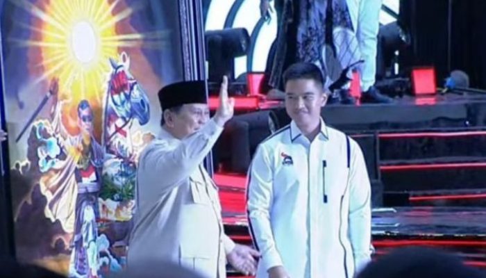 Prabowo Sindir ‘Orang Sok Pintar’ di Kongres PSI, Menyindir Rocky Gerung?