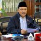 Menteri Sosial (Mensos) Saifullah Yusuf melaporkan perkembangan penyaluran bansos dalam konferensi pers di Gedung Kemensos Salemba, Jakarta, Kamis (19/6/2025).
