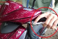 Kesalahan pengguna motor matik saat berkendara. Foto: Salim/GridOto.com