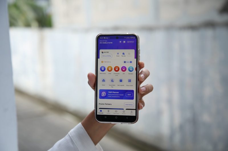 Tak perlu panik, tiket kereta api kini bisa dipesan 10 menit sebelum keberangkatan. Foto: Dok. Humas KAI Sumut