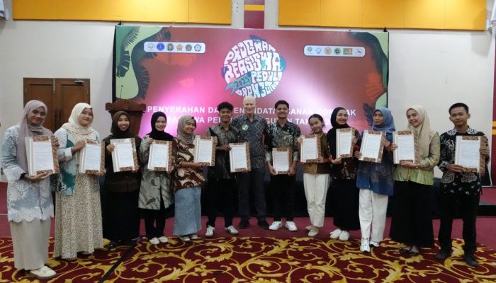 Gen Z Penjaga Rimba: 12 Mahasiswa Sumut-Aceh Terima Beasiswa Peduli Orangutan 2025
