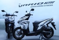 Secara teknis, ubahan hanya dilakukan pada sisi tampilan. Honda Vario 125 versi Malaysia masih mengusung mesin 125 cc eSP yang sudah dikenal andal. 