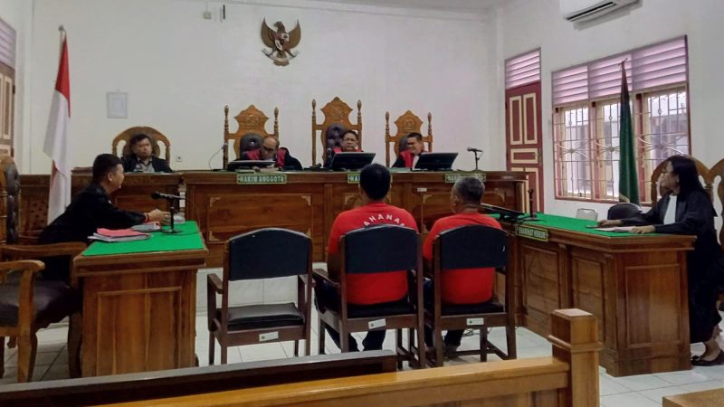 Dua terdakwa kurir sabu menjalani sidang dakwaan di PN Medan, Kamis (31/7/2025).