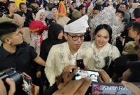Wali Kota Medan Rico Tri Putra Waas hadiri Colorful Medan Carnival 2025. Foto: Antara