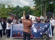 Guru Honorer Langkat Kepung PN Medan, Desak Vonis Berat Koruptor Seleksi PPPK