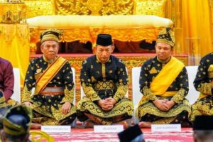 Kapolri Jenderal Listyo Sigit Terima Anugerah Adat Melayu, Ini 8 Tokoh Nasional Penerima Anugerah Serupa, Ada Jokowi Hingga Anies