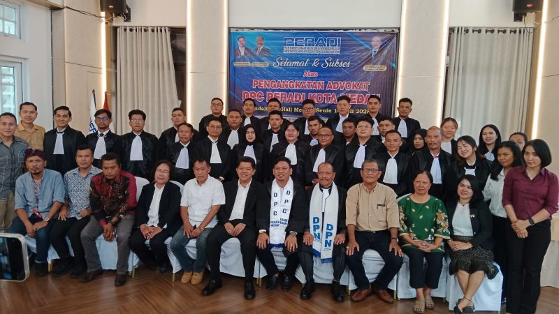 DPC Peradi Medan melantik 28 advokat baru, Senin (14/7/2025).