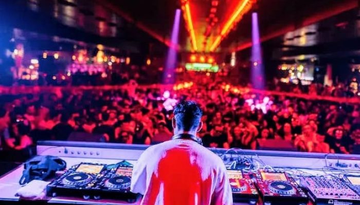 12 Rekomendasi Klub Malam Mewah di Medan: Penuh Cerita Bukan Razia