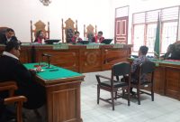 Kades Sibongkare Sianju Humbahas, Marisi Situmorang terdakwa kasus korupsi menjalani sidang putusan di Pengadilan Tipikor Medan, Selasa (15/7/2025).