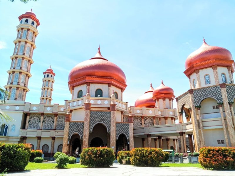 Ilustrasi - Masjid Agung Baitul Makmur, Meulaboh, Aceh Barat. Foto: Topikseru.com