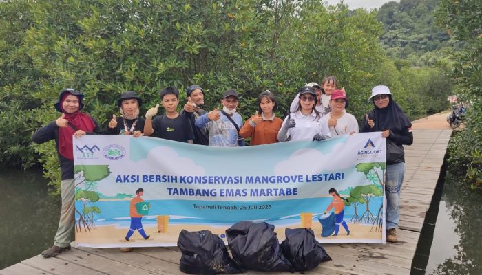 Hari Mangrove, Mengintip Clean Up Para Pegiat di Konservasi Mangrove Binaan PTAR