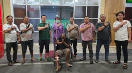 Unit Reskrim Polsek Patumbak meringkus pelaku pembunuhan usai kembali dari pelariannya, Senin (28/7/2025).