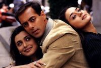 Sinopsis film Chori Chori Chupke Chupke sebuah film yang diperankan oleh Salman Khan di Mega Bollywood Hari ini 14 Juli 2025 di ANTV tayang pada pukul 09:00 WIB pagi ini.