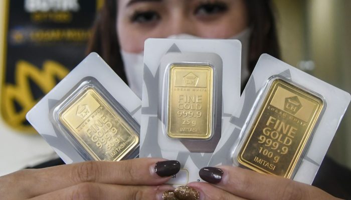 Harga Emas Antam Naik Rp5.000 Dibanderol Rp1.906.000 Per Gram
