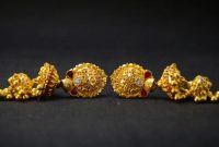 Harga emas Antam itu turun Rp 8.000 jika dibandingkan dengan harga pada Senin (28/7) yang berada di level Rp 1.914.000 per gram.