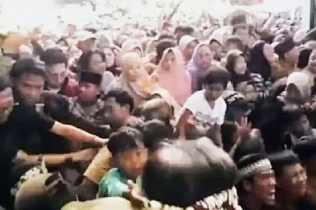 Pernikahan putra Gubernur Jabar, Dedi Mulyadi ricuh, 3 orang meninggal dunia